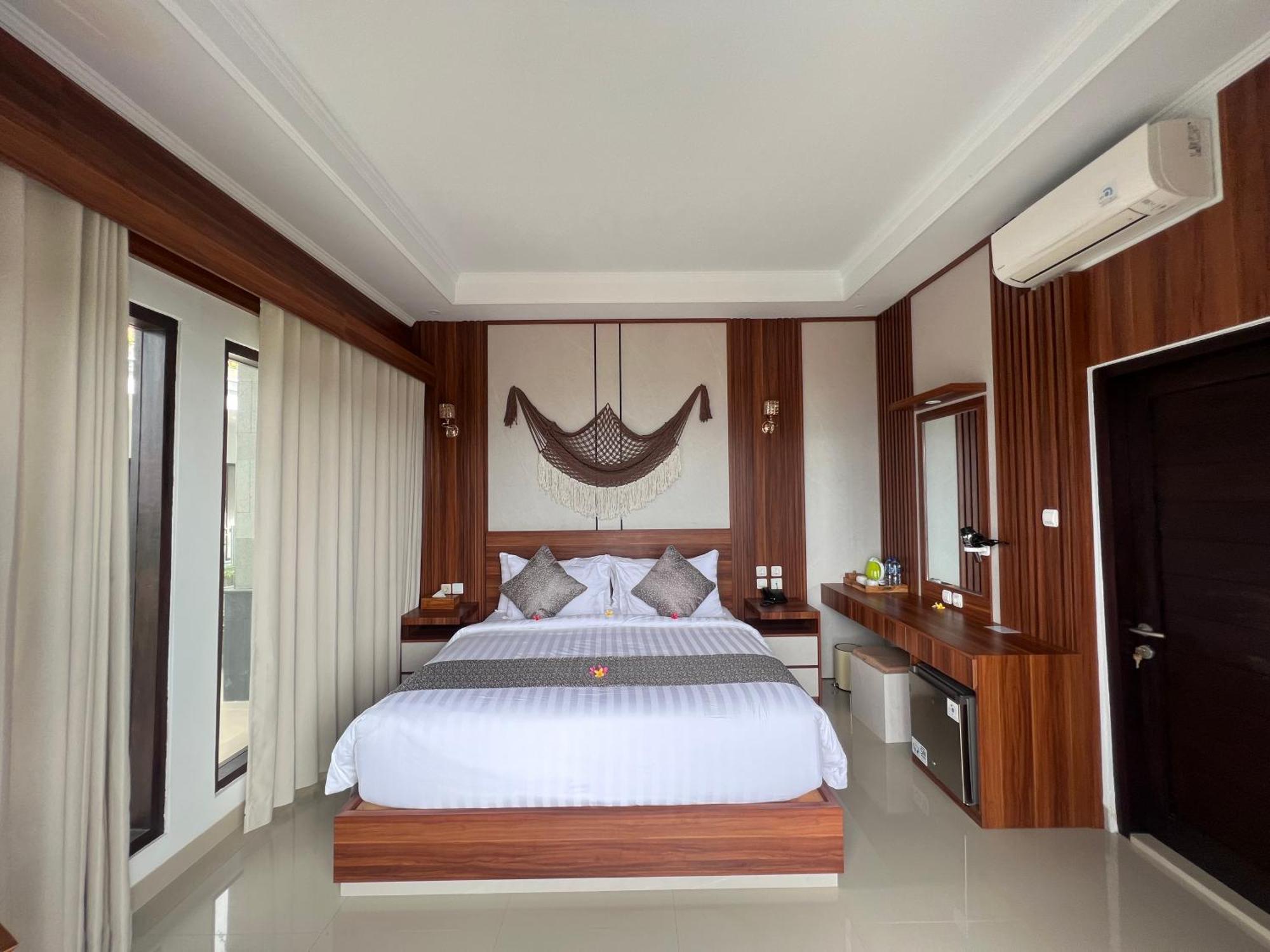 Grand Yuna Hotel Nusa Penida Toyapakeh Bagian luar foto