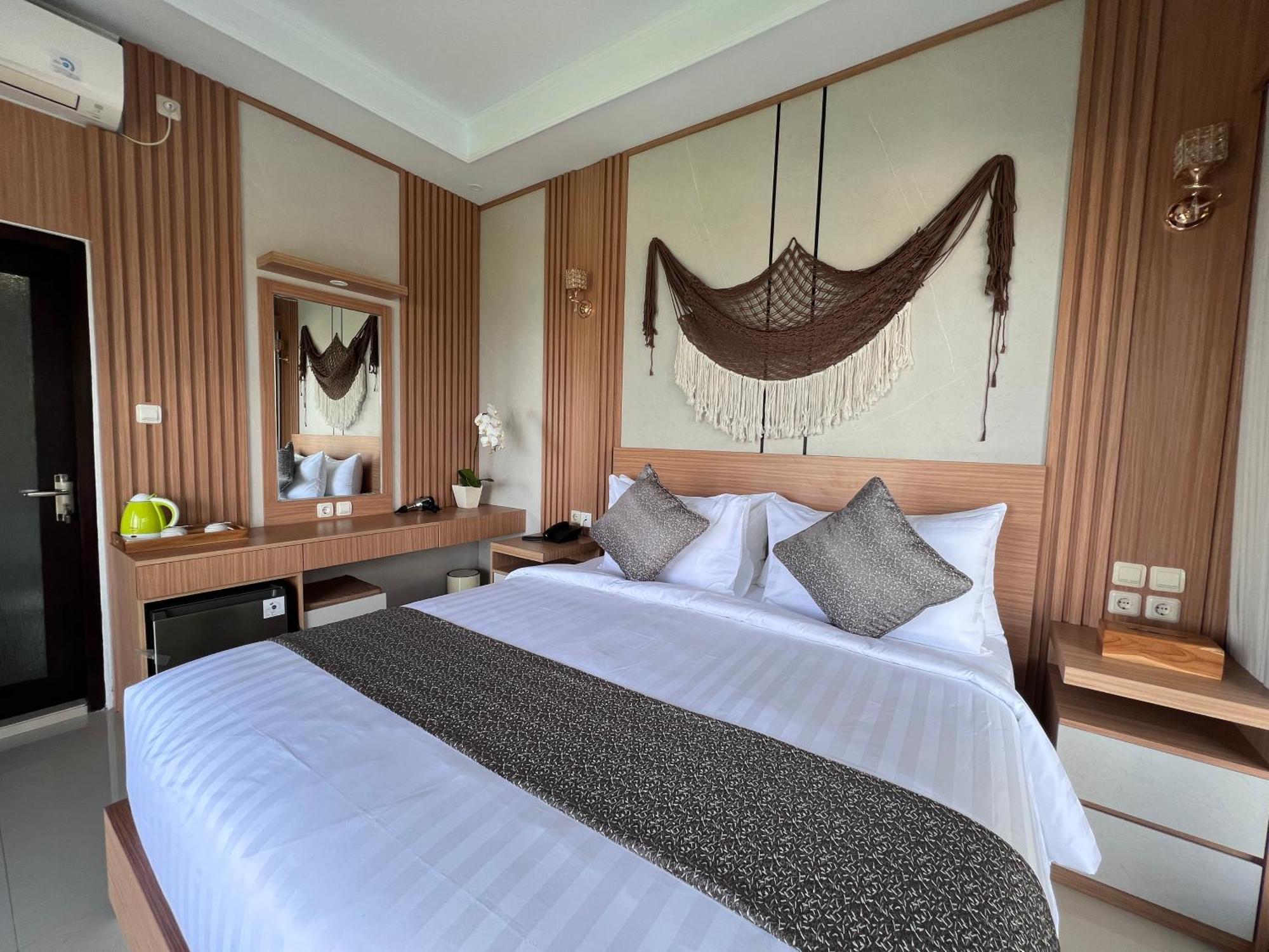 Grand Yuna Hotel Nusa Penida Toyapakeh Bagian luar foto